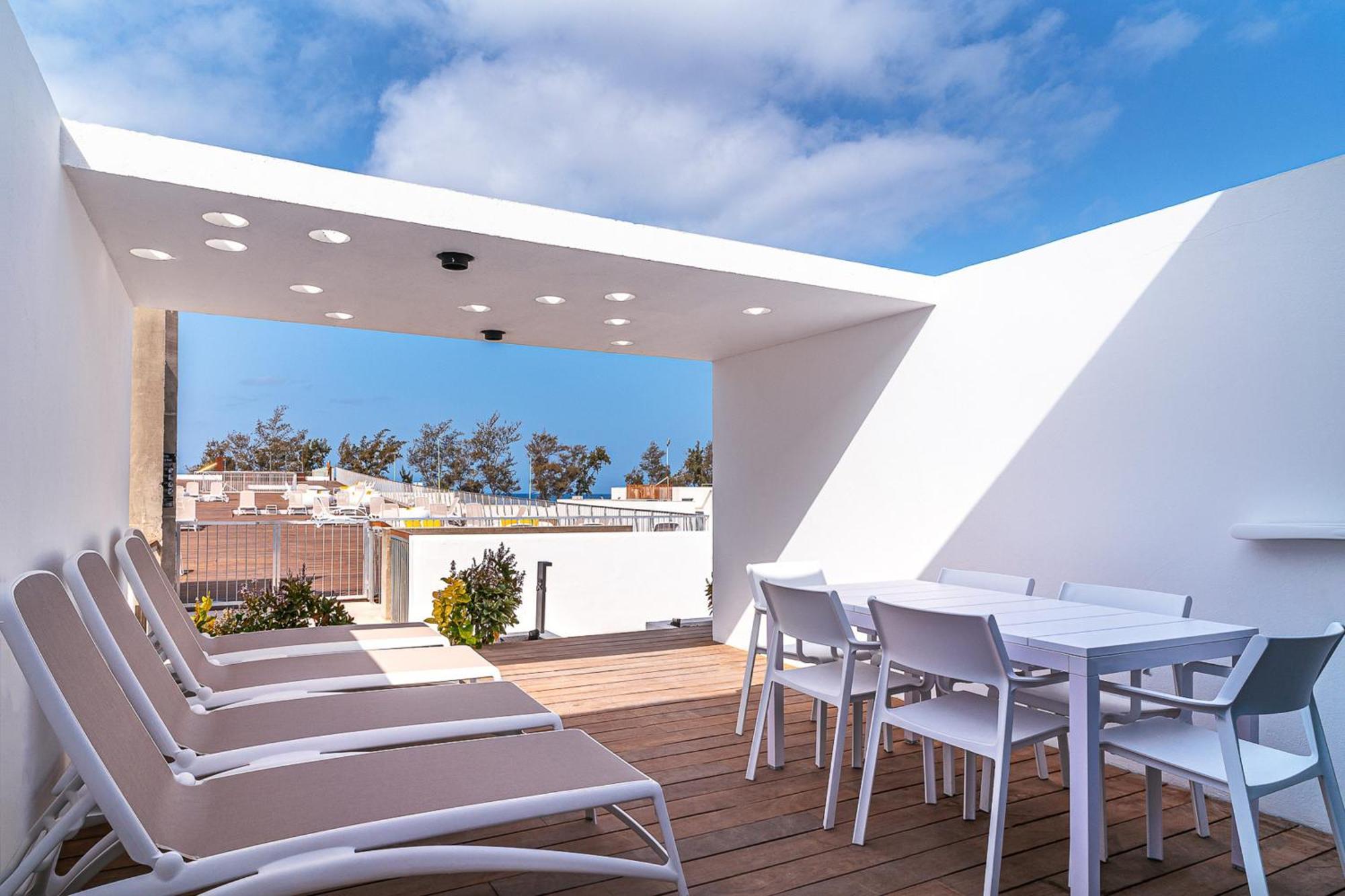 Resort Cordial Santa Agueda & Perchel Beach Club 라프라야데알게네구인 외부 사진